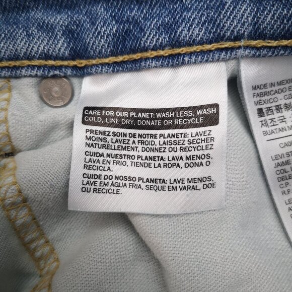 Levi's 559 Men's Size 44/32 Light Wash Zipper & Button Closure Blue Jeans - Picture 6 of 15